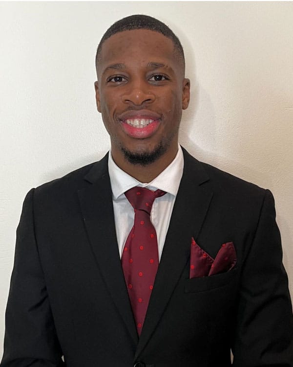 Tendai Mandaza